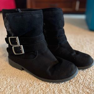 Furlined boots, size 9. Merona brand